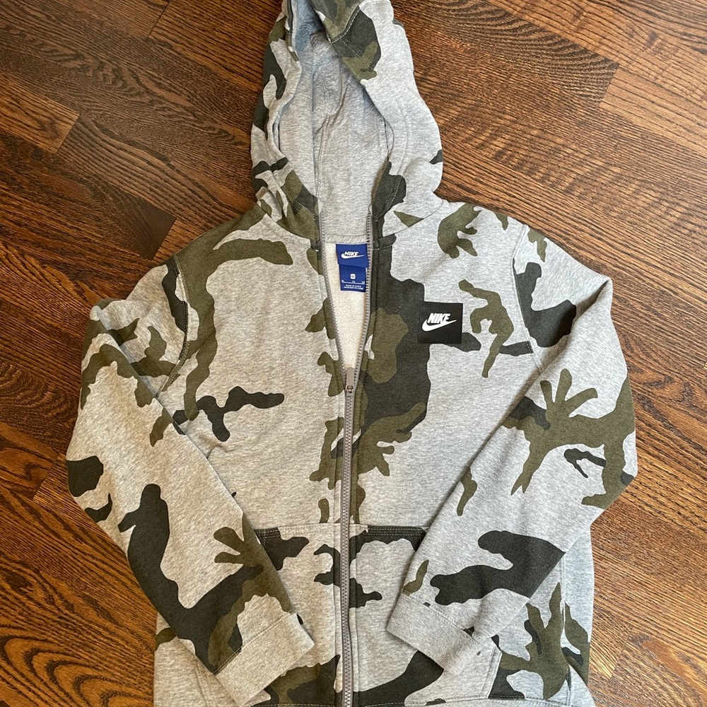 Nike Camo Girls XL Zip Up Hoodie
